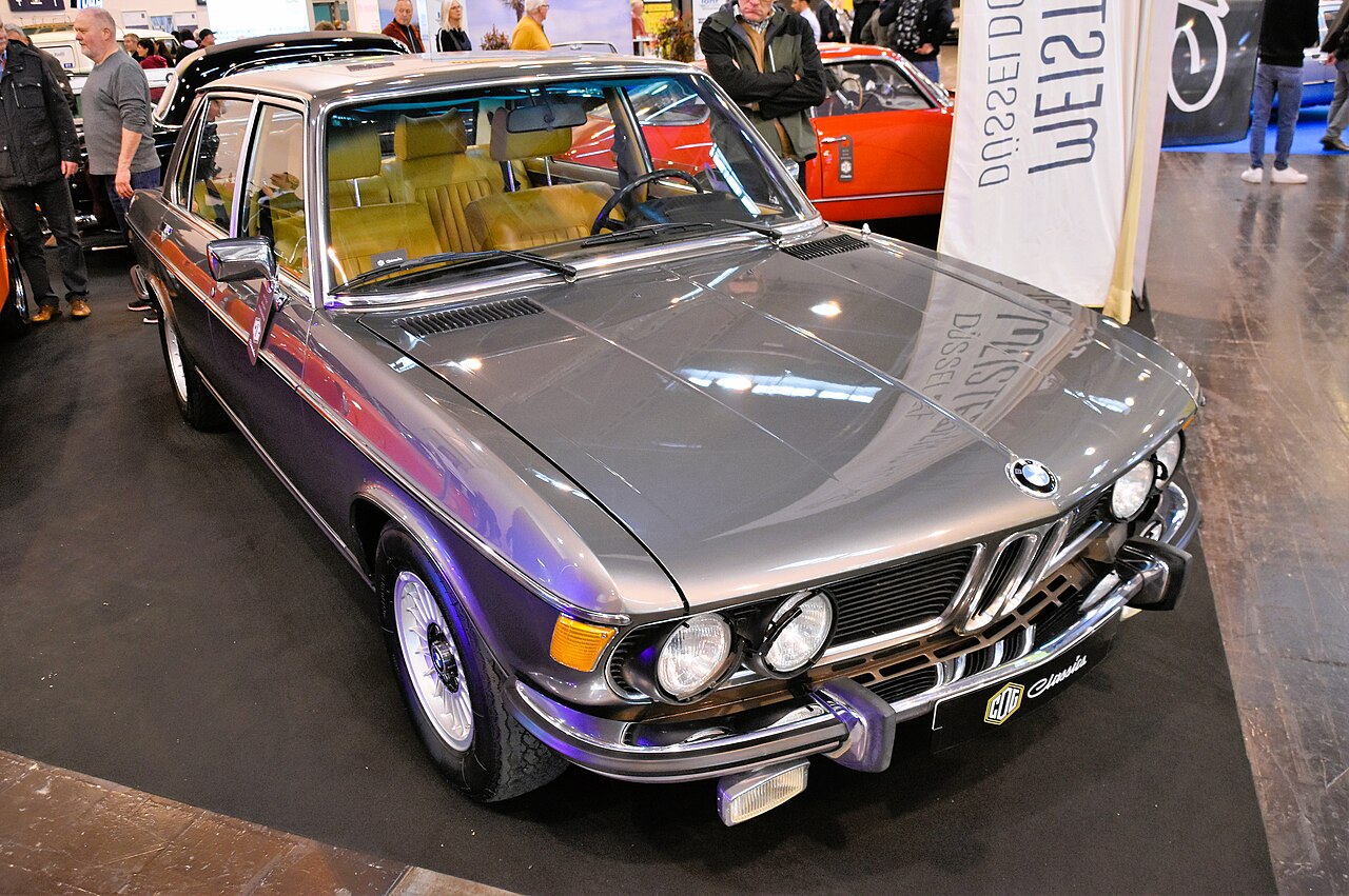 6 Series photo