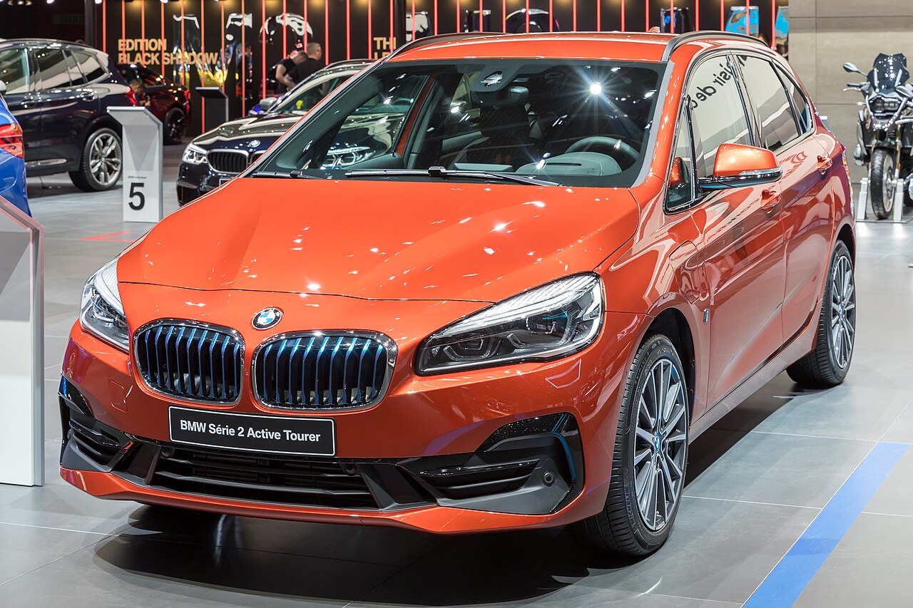 Active Tourer preview 3