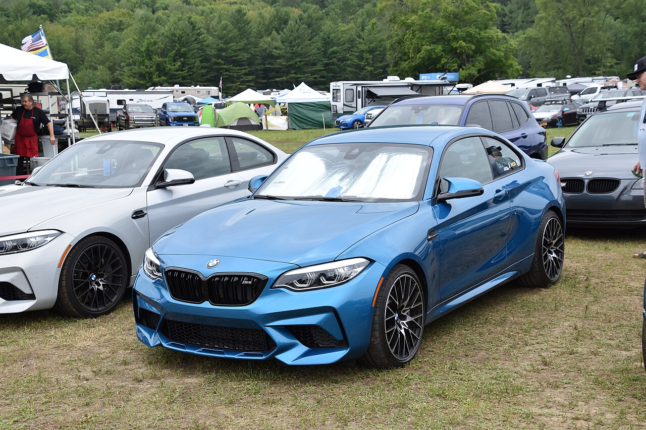 M2 photo