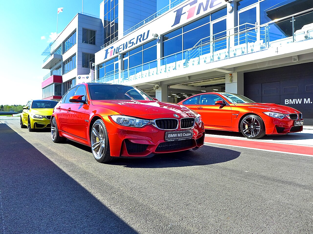 M4 photo