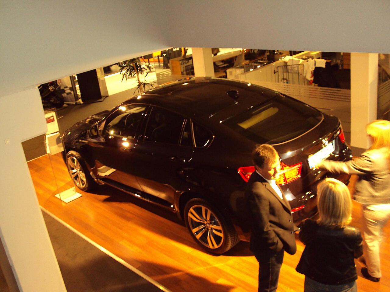 X6 M preview 2