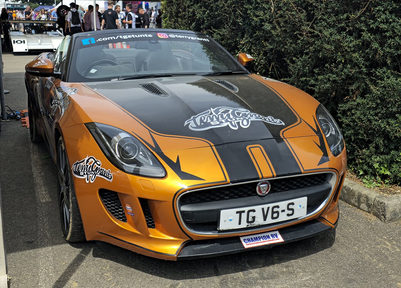 F-Type preview 4