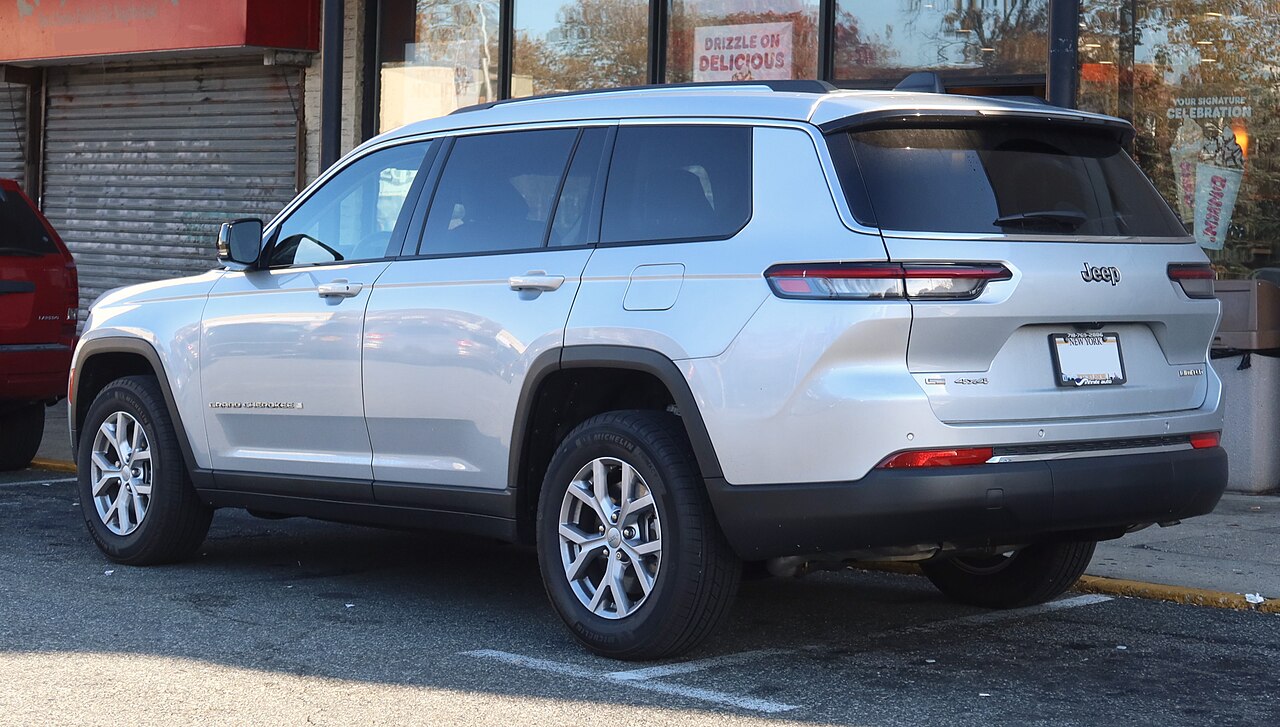 Grand Cherokee L preview 3