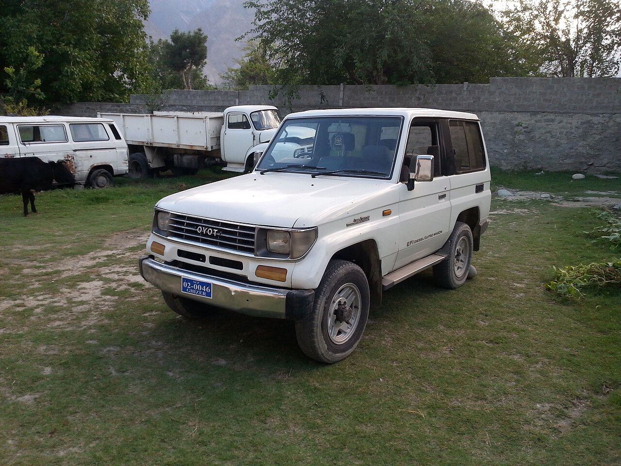 Land Cruiser Prado preview 2