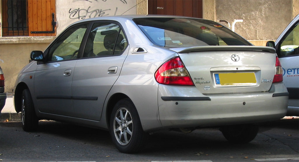 Prius preview 4